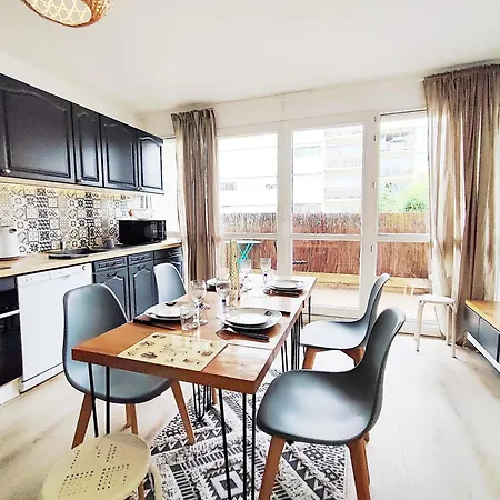 4 - Apartment Caen